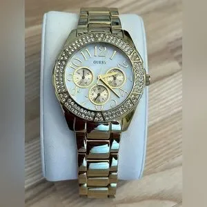 Guess Women’s Quartz Watch NWOT m_68b2f926b944919b59f287f6.jpeg main image 3